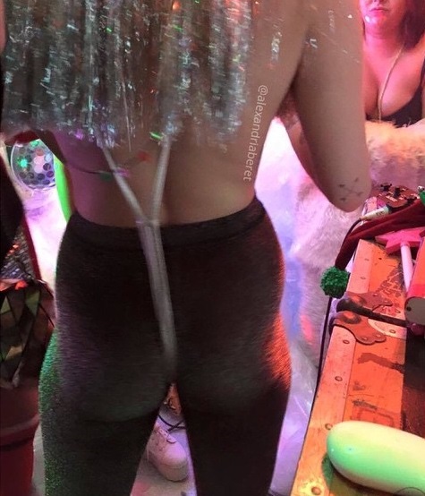 Miley Cyrus nude desnuda xxx hot pics video porno (56)