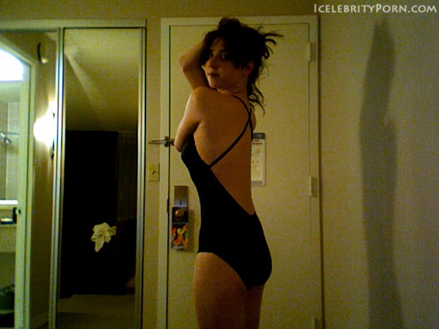 Zoe Kazan nude desnuda xxx hot pics nude pics (6)