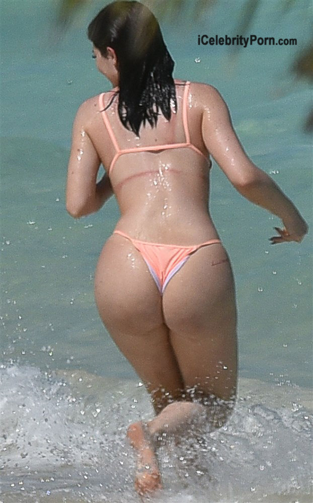 kylie-jenner-en-bokini-famosas-actrices-desnudas-modelos-usa-hot-xxx-5