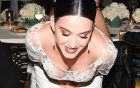 Katy Perry muestra sus tetas en su cumpleaños – Katy Perry lista para recibir su regalo en forma de polla