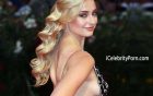 Sexy Sophie Turner con vestido Negro – se viene Juego de Tronos