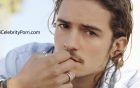 xxx Orlando Bloom descuido muestra su pene en la playa